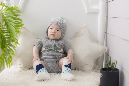 三沙七个月宝宝脚长